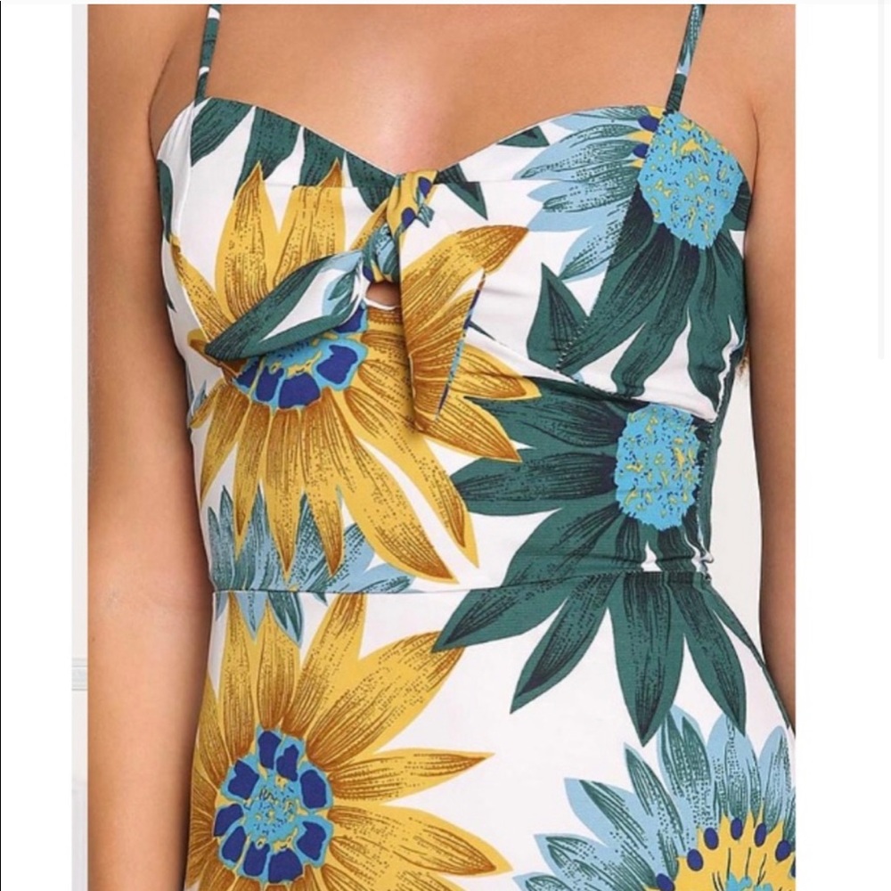 Love Culture NWT Floral Tie front Dress - Picture 4 of 5